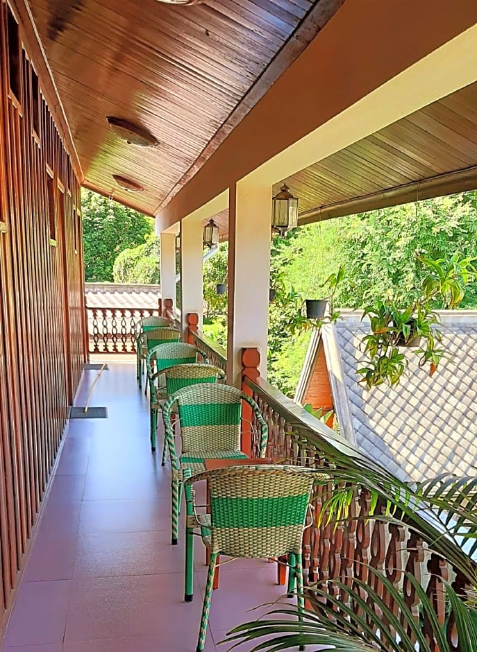 Pakhongthong Villa Saynamkhan Vat Nong