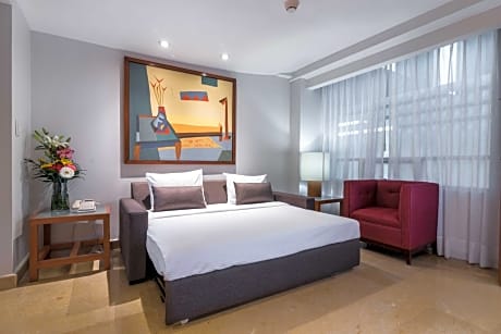 Executive Suite (2 Adults)