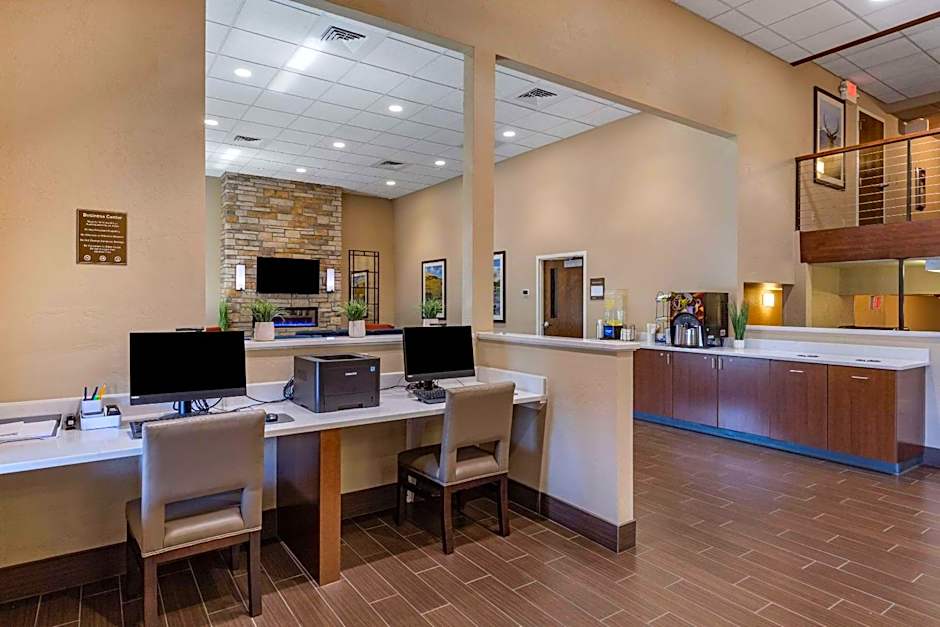 Garner Hotel Butte by IHG