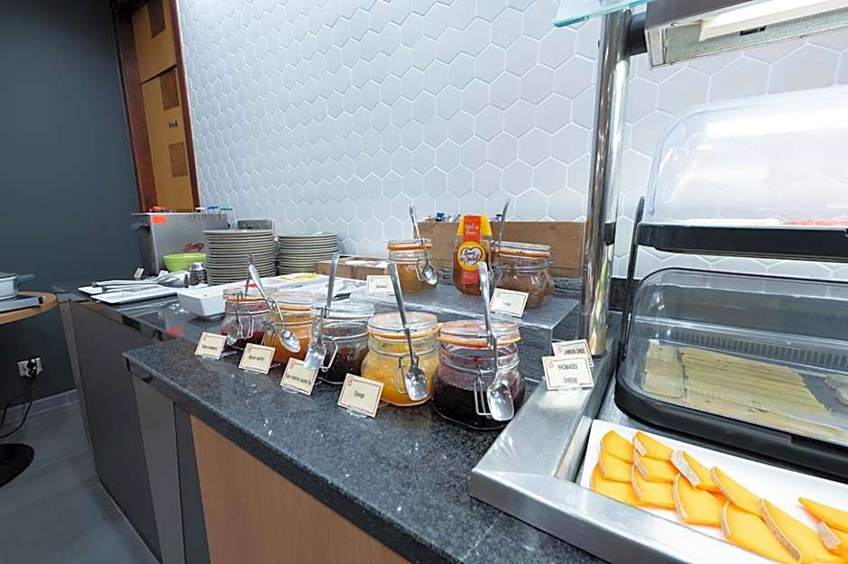 Holiday Inn Calais By IHG