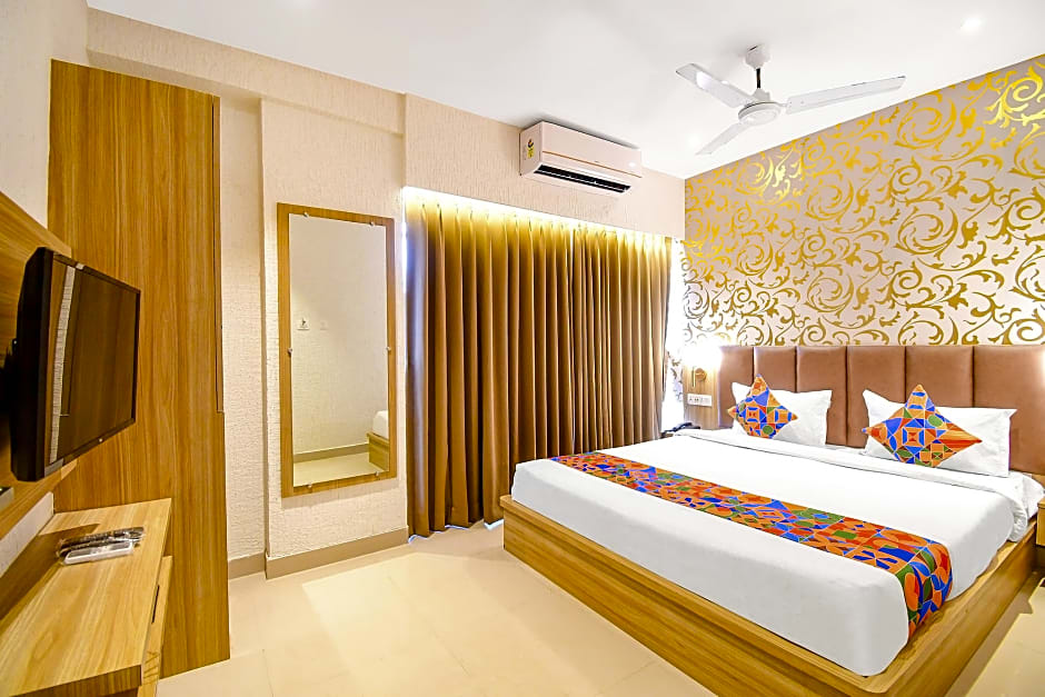 FabHotel Lake View Topsia - China Town