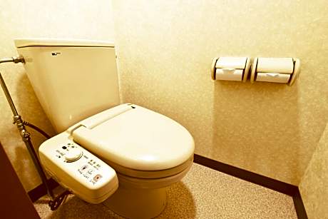 Economy Triple Room with Shared Bathroom