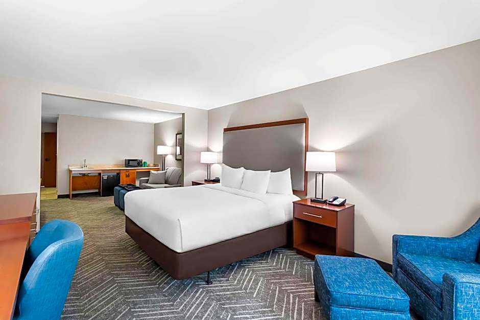 Comfort Inn & Suites Mountain Iron and Virginia