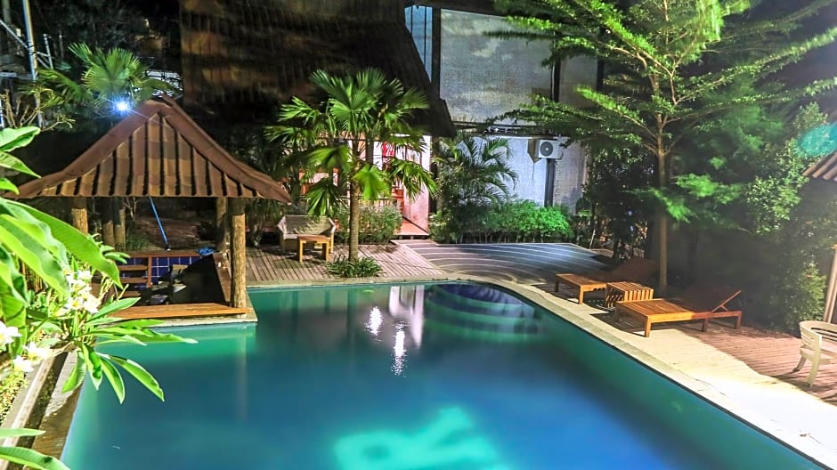 Gili Sands Hotel & Bar