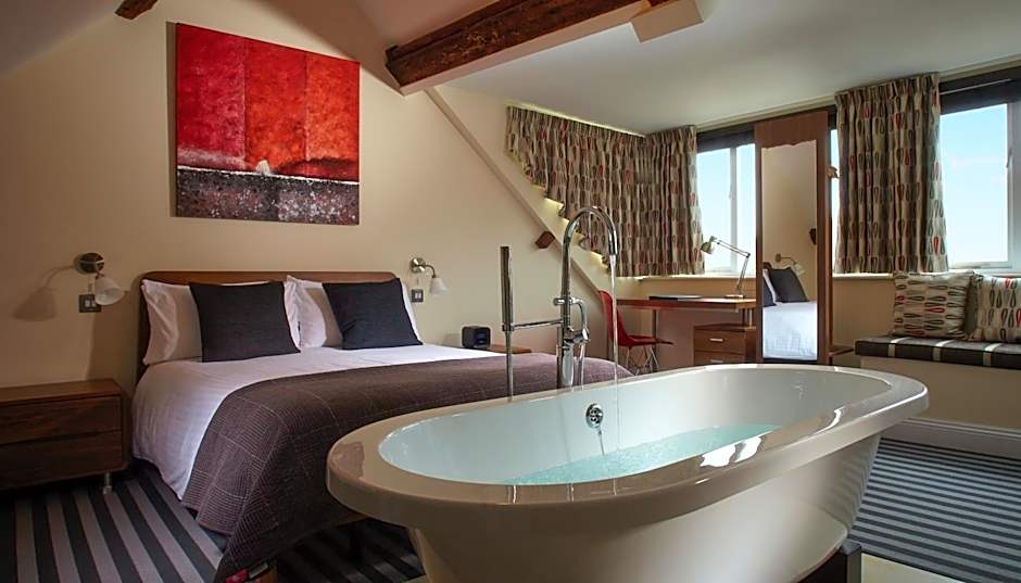 The Swan Hotel, Wells, Somerset - The Coaching Inn Group