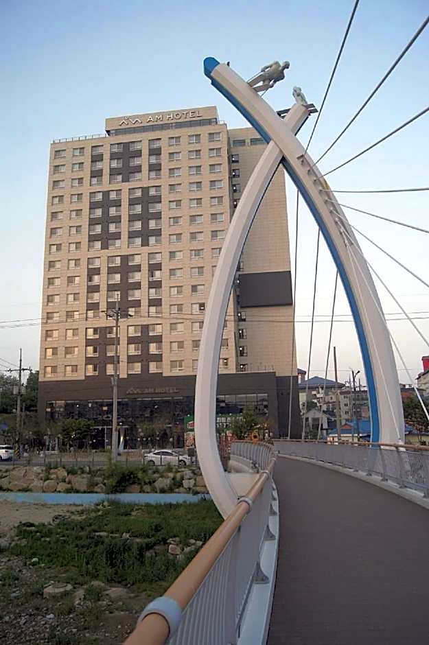 AM Hotel