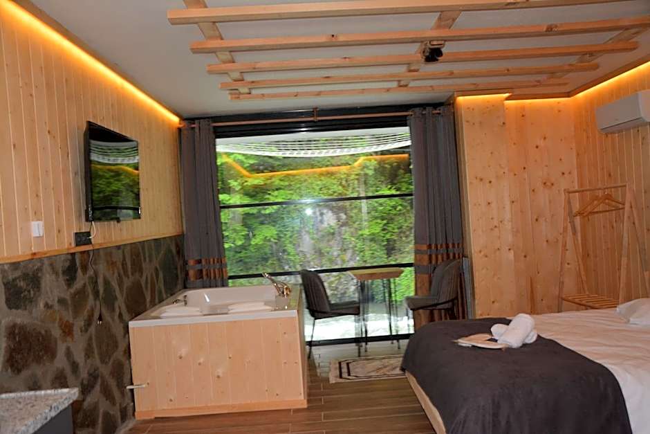 DOĞAL SUİT BUNGALOV