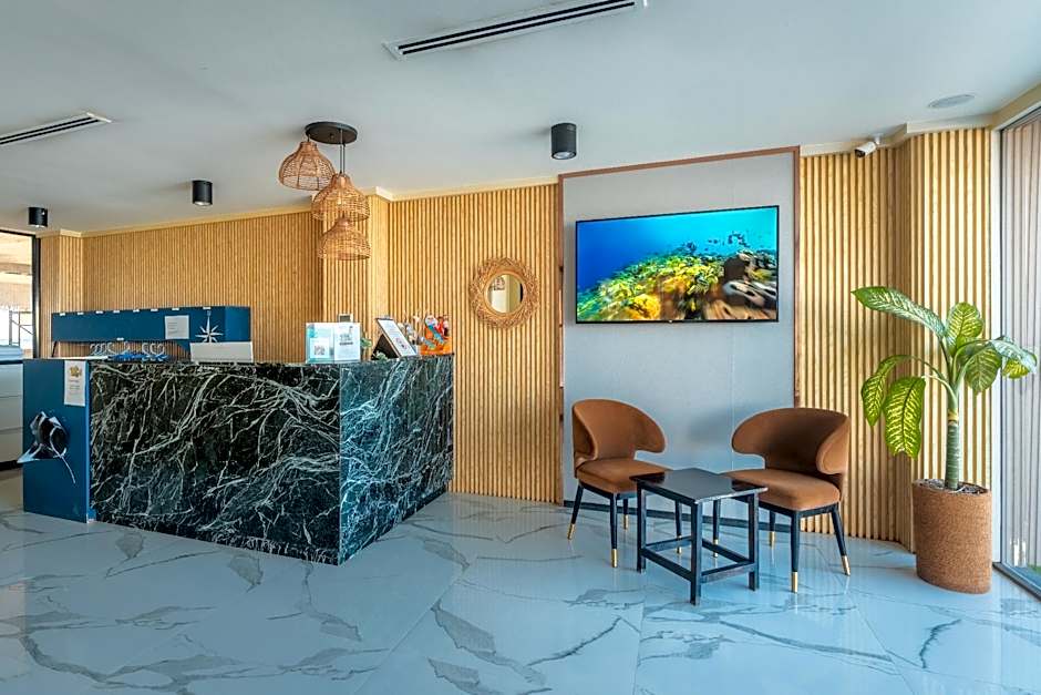 Swarn by Hawks Hotel Kamadhoo Baa Atoll