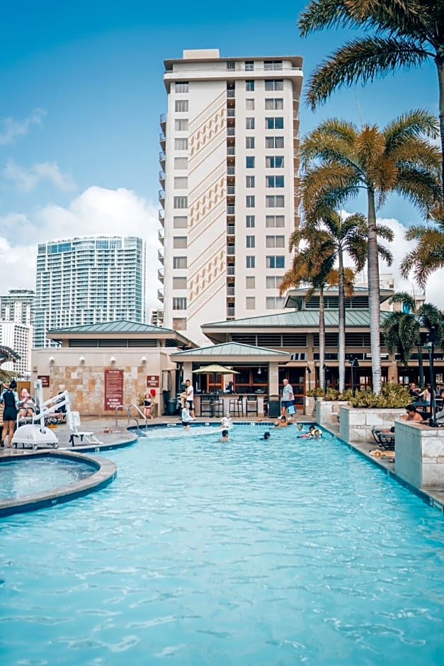Embassy Suites by Hilton Waikiki Beach Walk