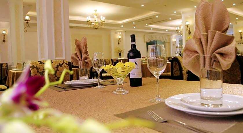 City Bay Palace Hotel