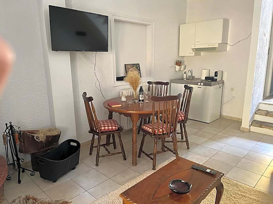 Muntenia Inn Apartments and Suites