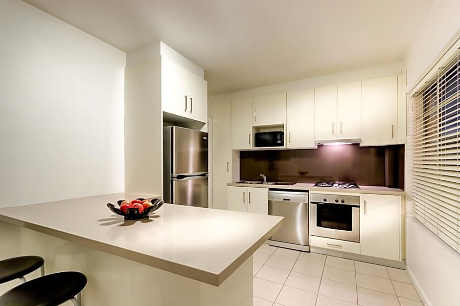 Crest On Barkly Serviced Apartments