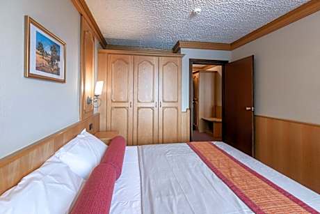 Classic Double or Twin Room