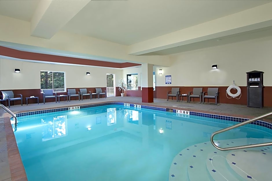 Holiday Inn Express Boonville, an IHG Hotel