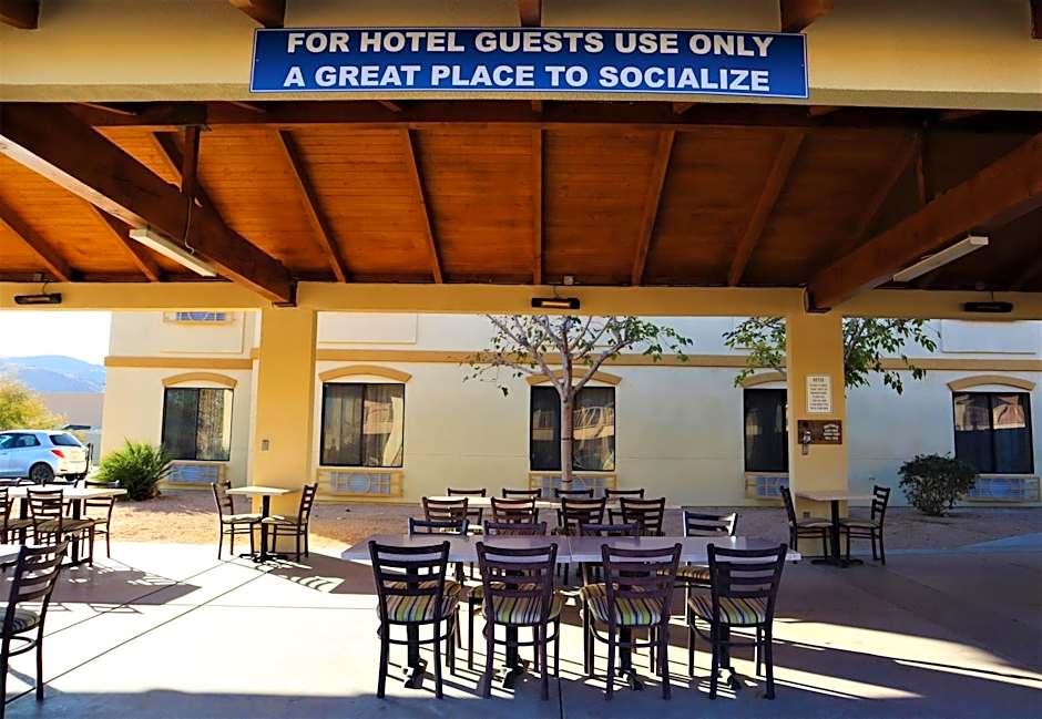 Oasis Inn & Suites 29 Palms Hotel Joshua Tree National Park
