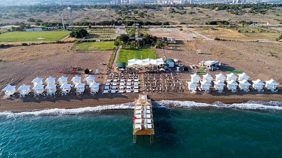 Lara Hadrianus Hotel