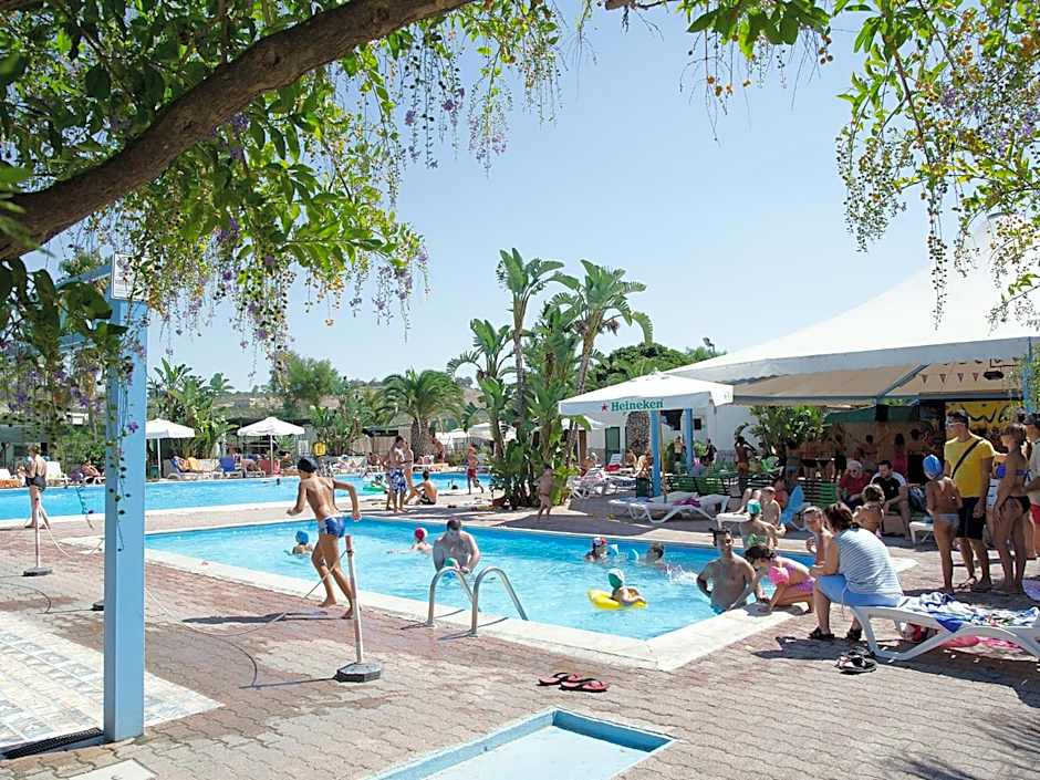 Kamemi Village & Camping