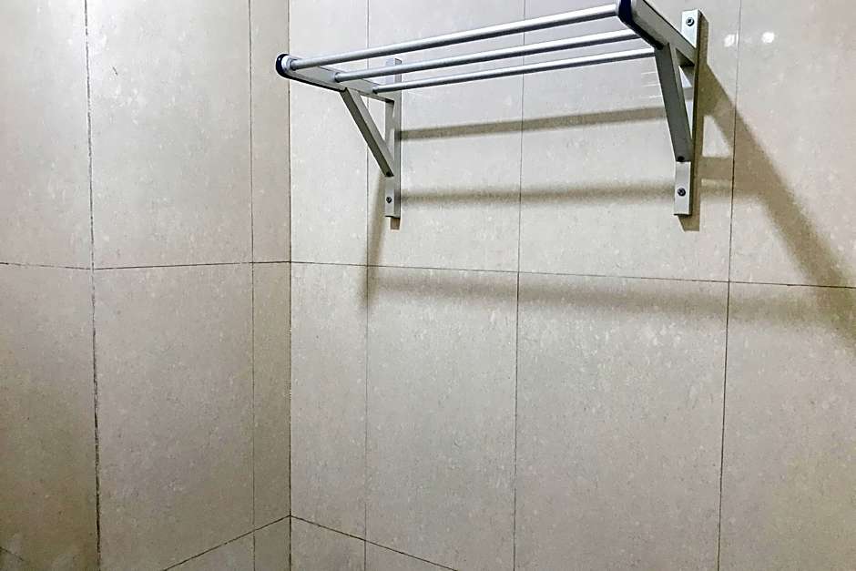 Urbanview Hotel Pasah Asi Gubeng by RedDoorz – Surabaja, IL