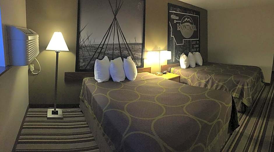 Super 8 by Wyndham Dillon