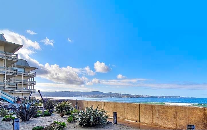 Monterey Beach Hotel, a Tribute Portfolio Hotel