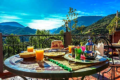 Double Room with Pool View