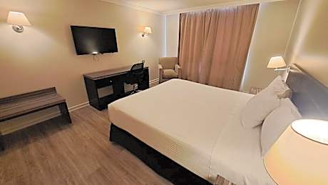 Double Room with Partial Sea View