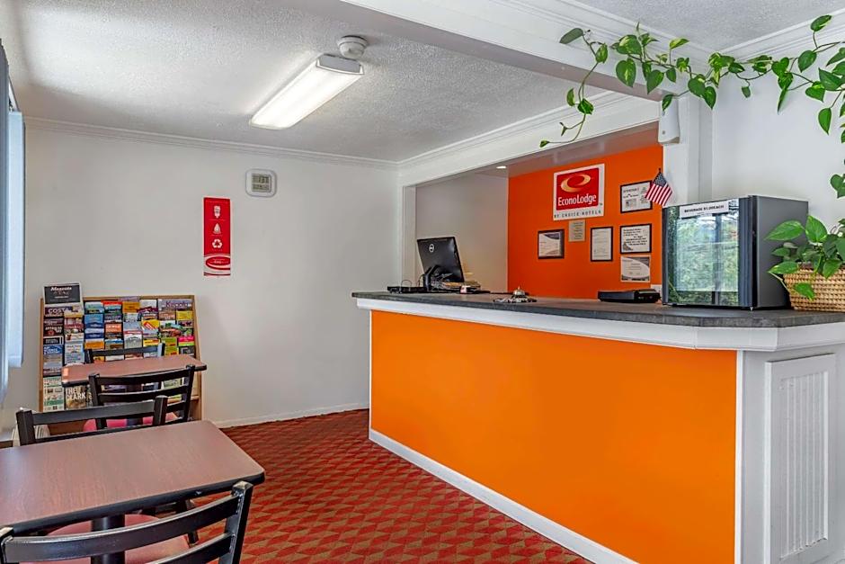 Econo Lodge Lee - Great Barrington