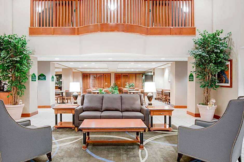 Wingate by Wyndham Gillette