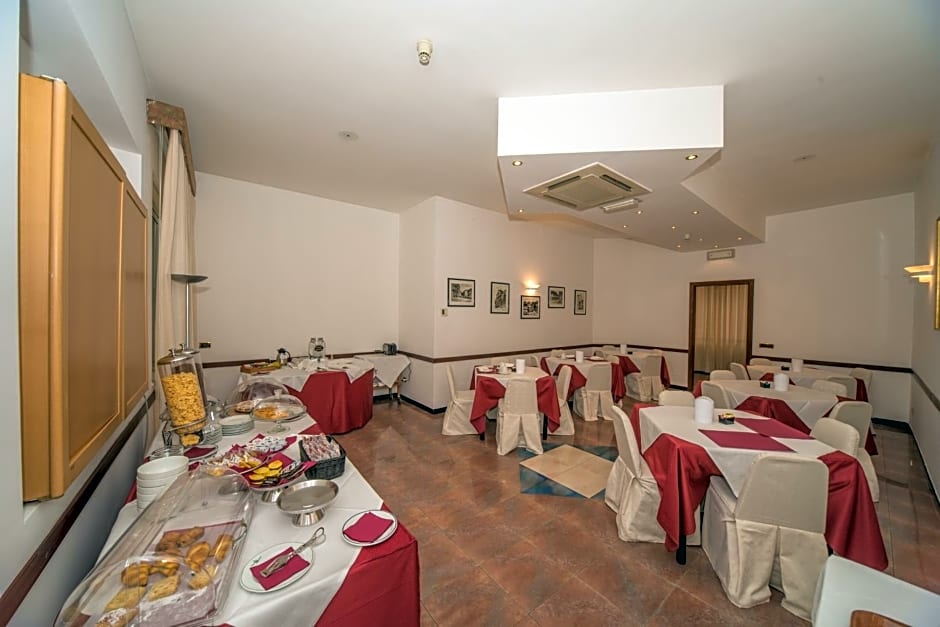 New Petit Hotel