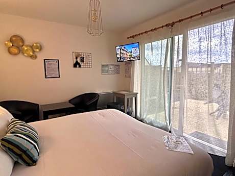 Double Room with Terrace