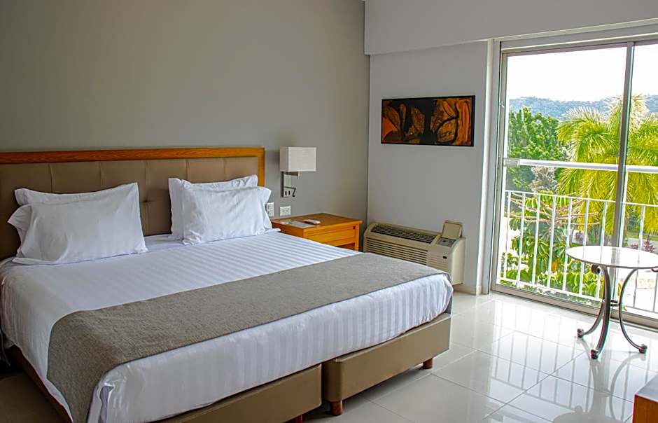 Hotel Estelar Altamira