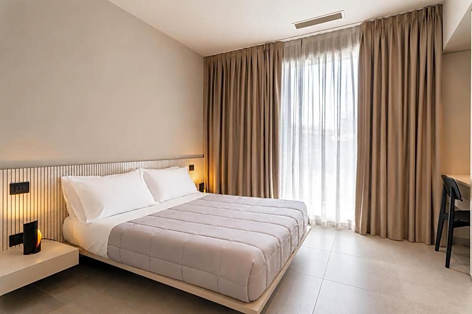 Amare Suite & Apartments