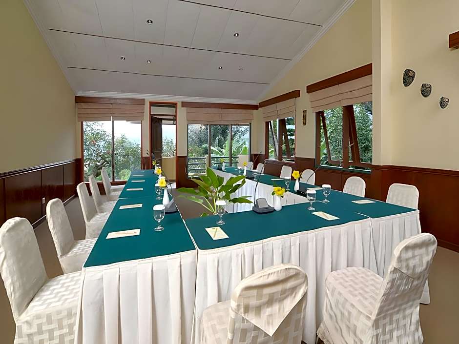 The Jayakarta Cisarua inn and villas