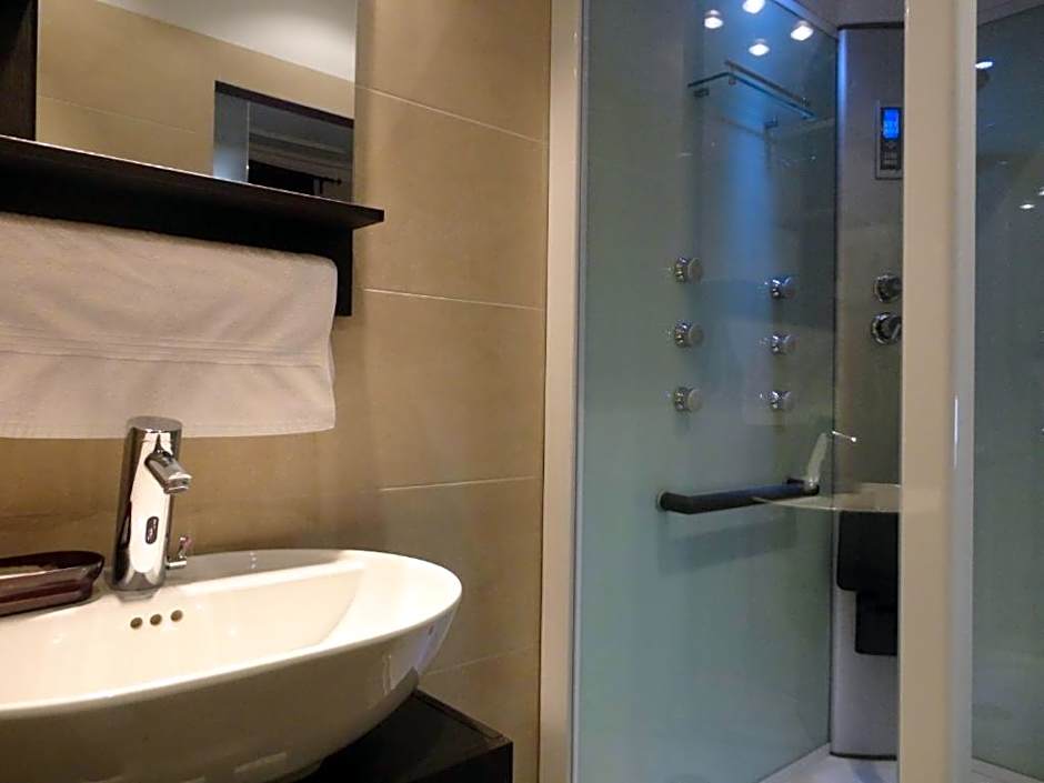 BruStar Gotic-Centric