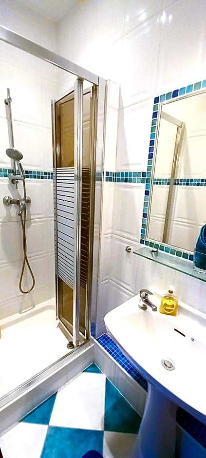 Dawson Place, Juliette's Bed and Breakfast