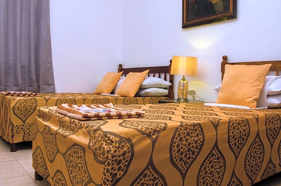 Lola Itang Pension and Restaurant