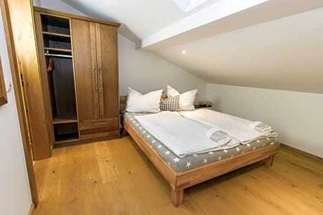 Double Room with Private External Bathroom - Attic