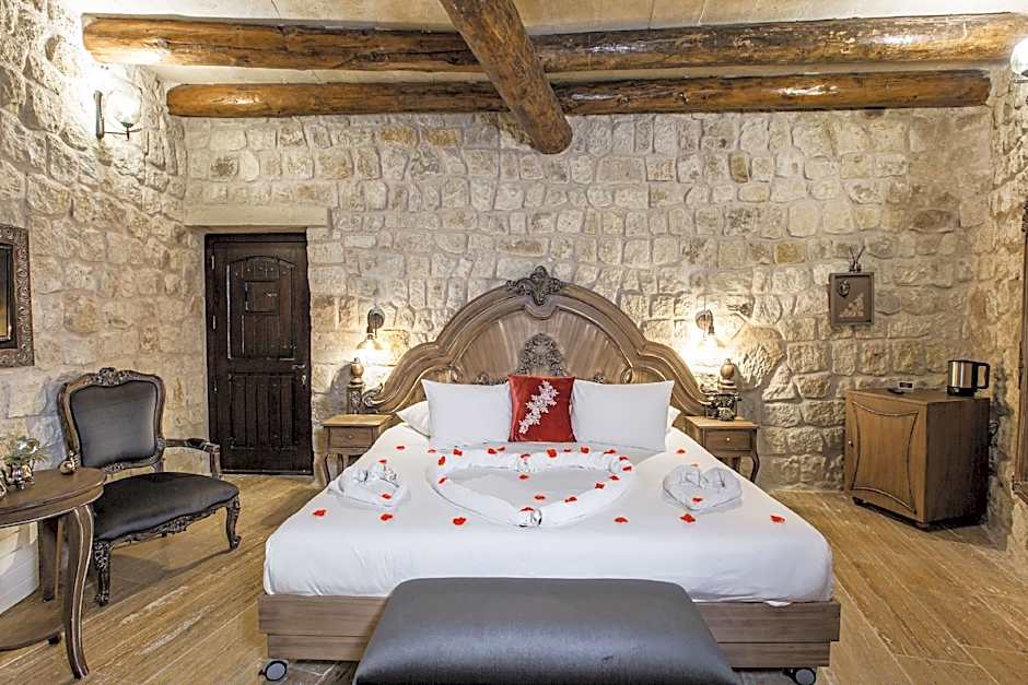 Elysion Cave Suites