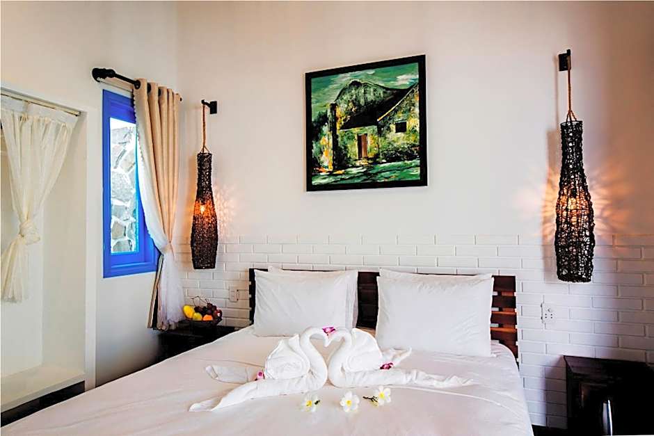 Cashew Tree Bungalow