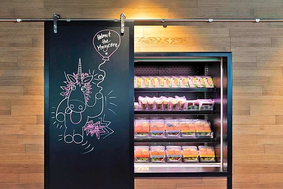 Moxy by Marriott Stuttgart Airport/Messe