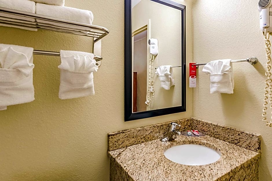 Econo Lodge Lexington Downtown near I-81