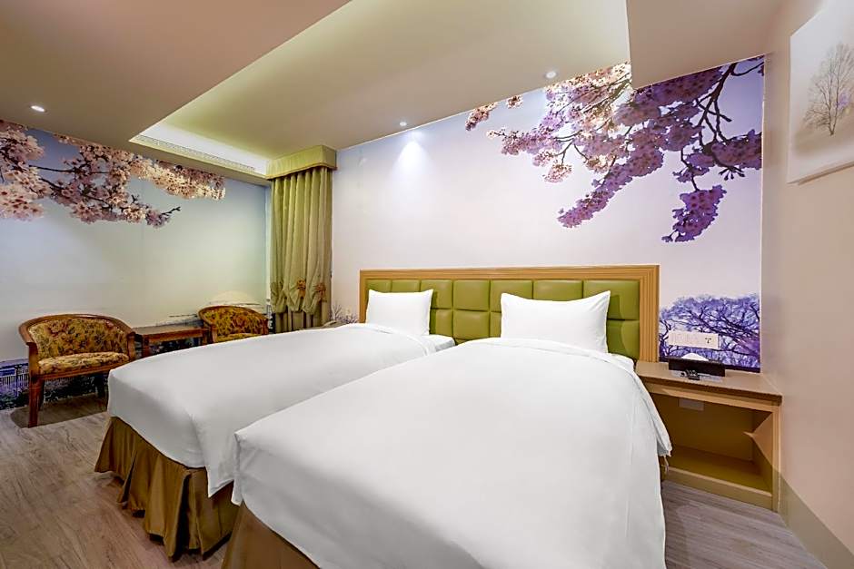Shi Chi Hotel