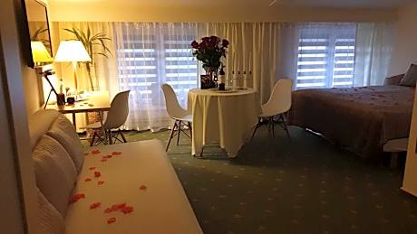 Superior Twin Room with Sofa