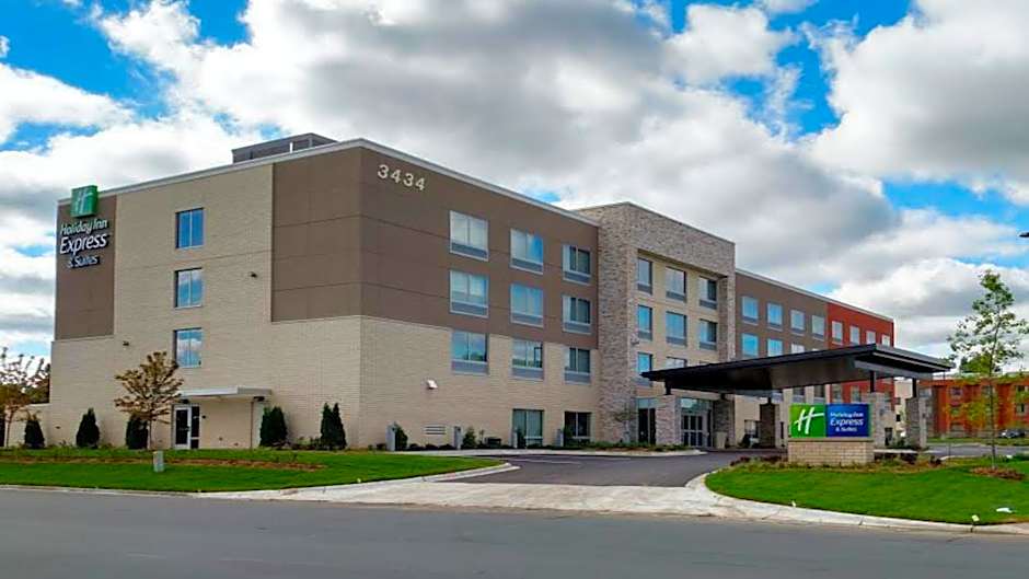 Holiday Inn Express & Suites Eagan - Minneapolis Area By IHG