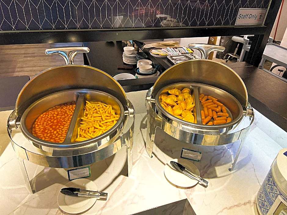 Tropics Eight Suites