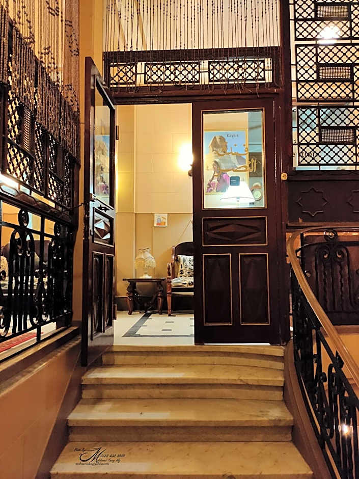 Triomphe Hostel