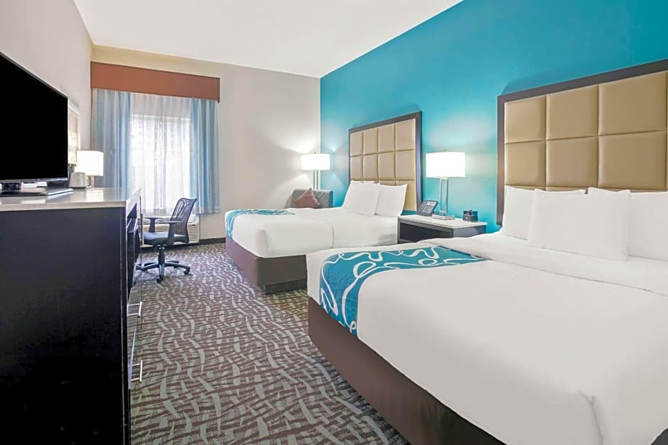 La Quinta Inn & Suites by Wyndham Paris