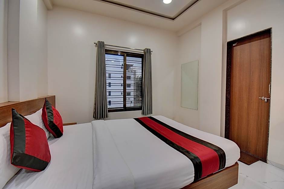 HOTEL D GRAND
