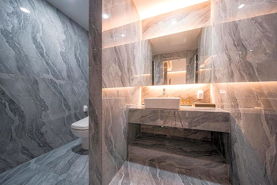 Brown Dot Hotel Pyeonghwa plaza