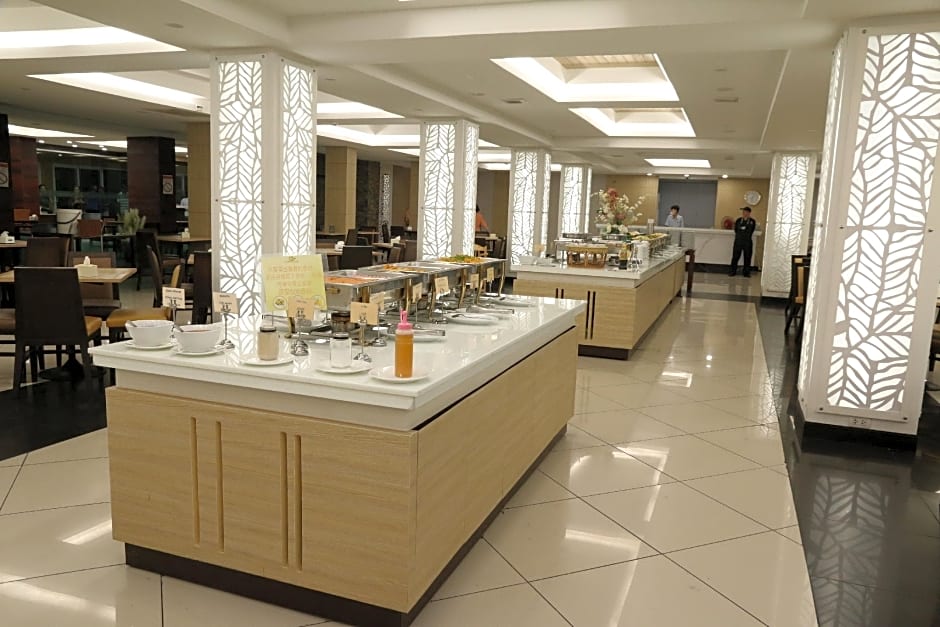 Crystal Palace Luxury Hotel Pattaya